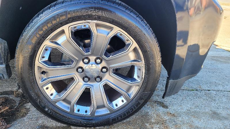 GMC Yukon Denali  2017