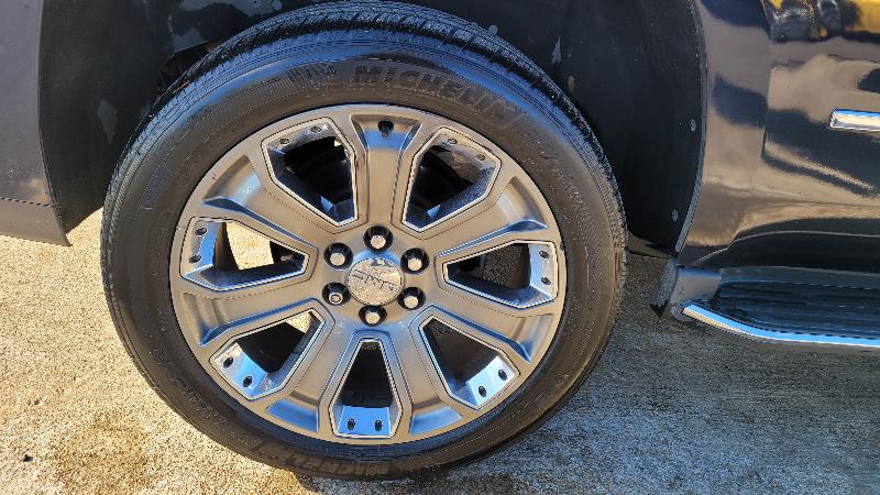 GMC Yukon Denali  2017