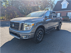 2019 Nissan Titan 