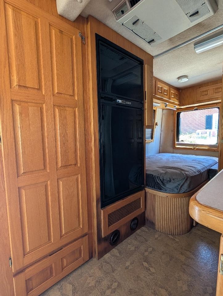 Ford Econoline 138" WB DRW 1998