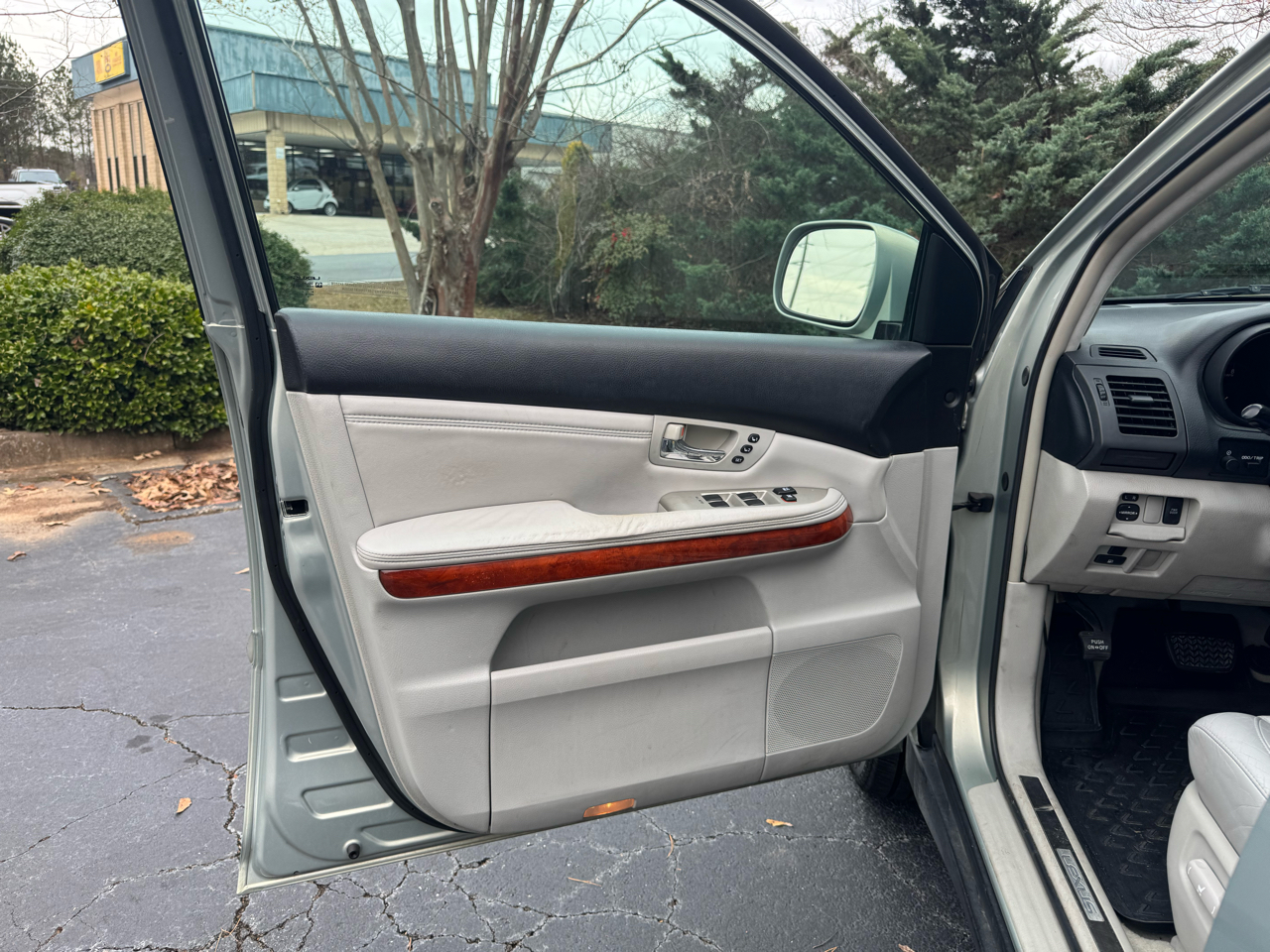 Lexus RX 330 4dr SUV 2004