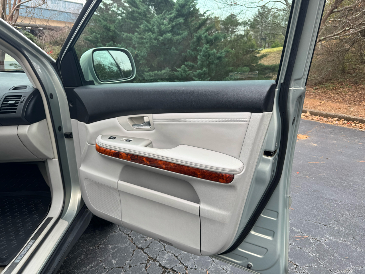 Lexus RX 330 4dr SUV 2004