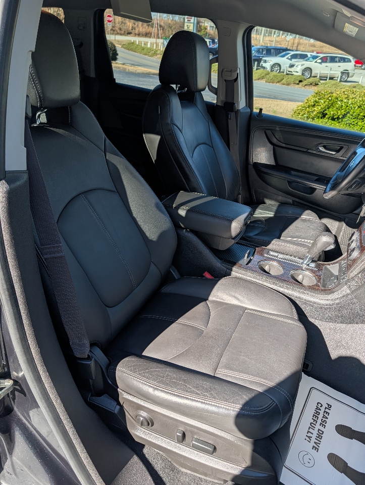 Chevrolet Traverse FWD 4dr LT w/2LT 2015