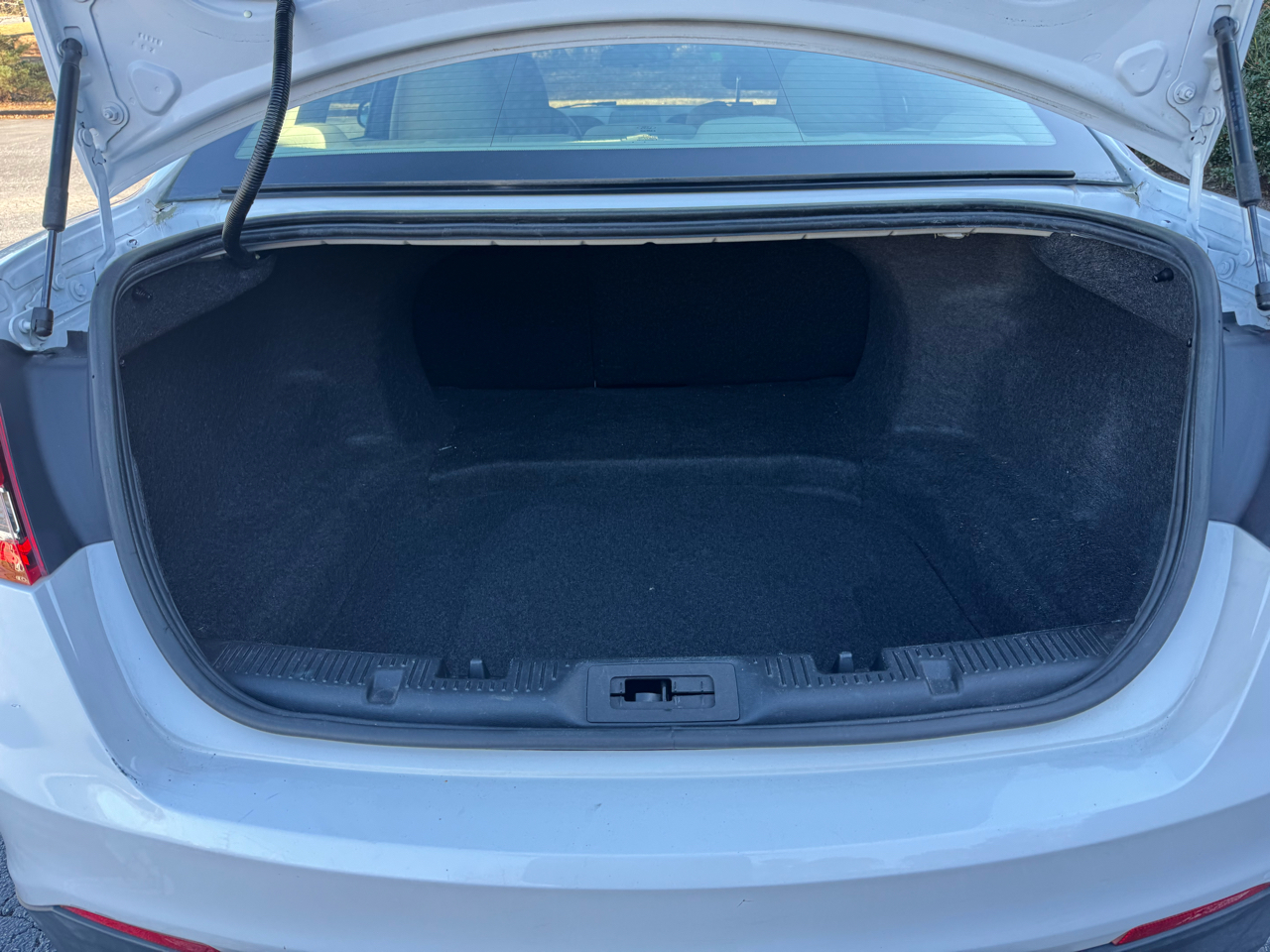 Ford Taurus 4dr Sdn SE FWD 2016