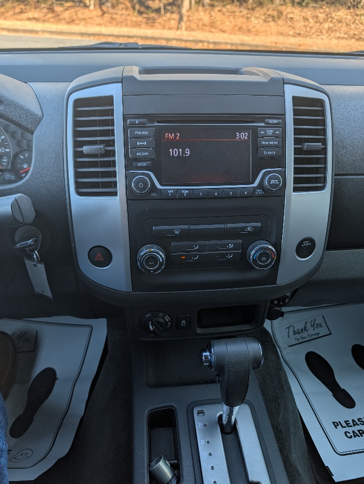 Nissan Frontier King Cab 4x4 SV V6 Auto 2018