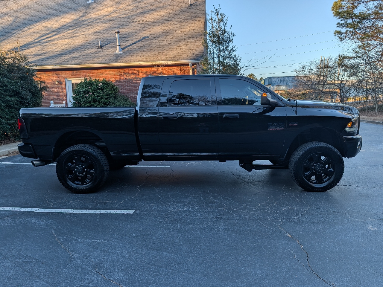 RAM 2500 4WD Mega Cab 160.5" Big Horn 2015