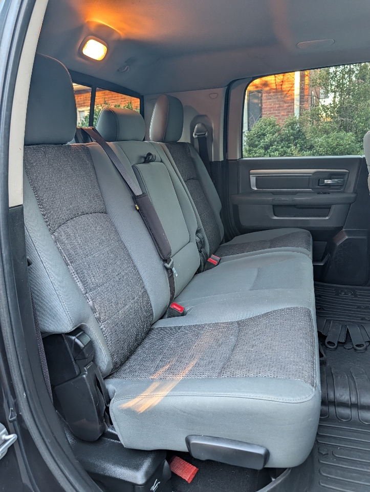 RAM 2500 4WD Mega Cab 160.5" Big Horn 2015