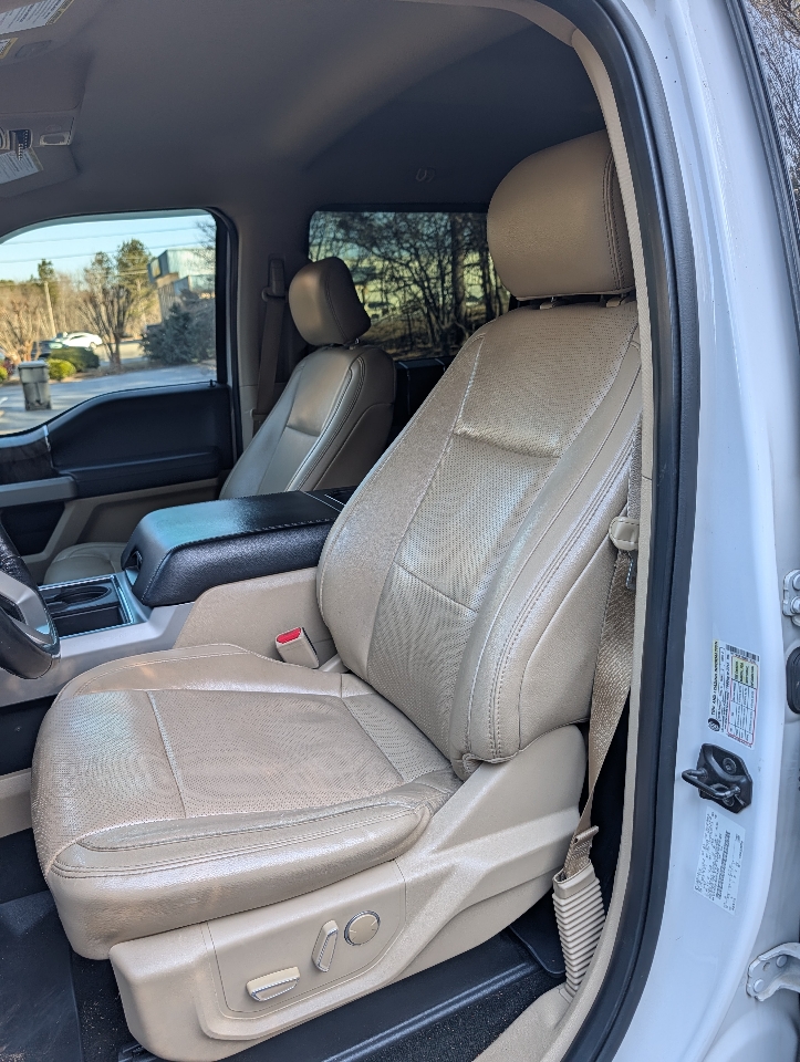 Ford Super Duty F-250 SRW King Ranch 4WD Crew Cab 8' Box 2017