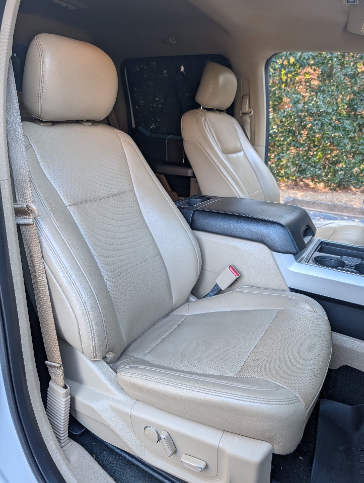 Ford Super Duty F-250 SRW King Ranch 4WD Crew Cab 8' Box 2017