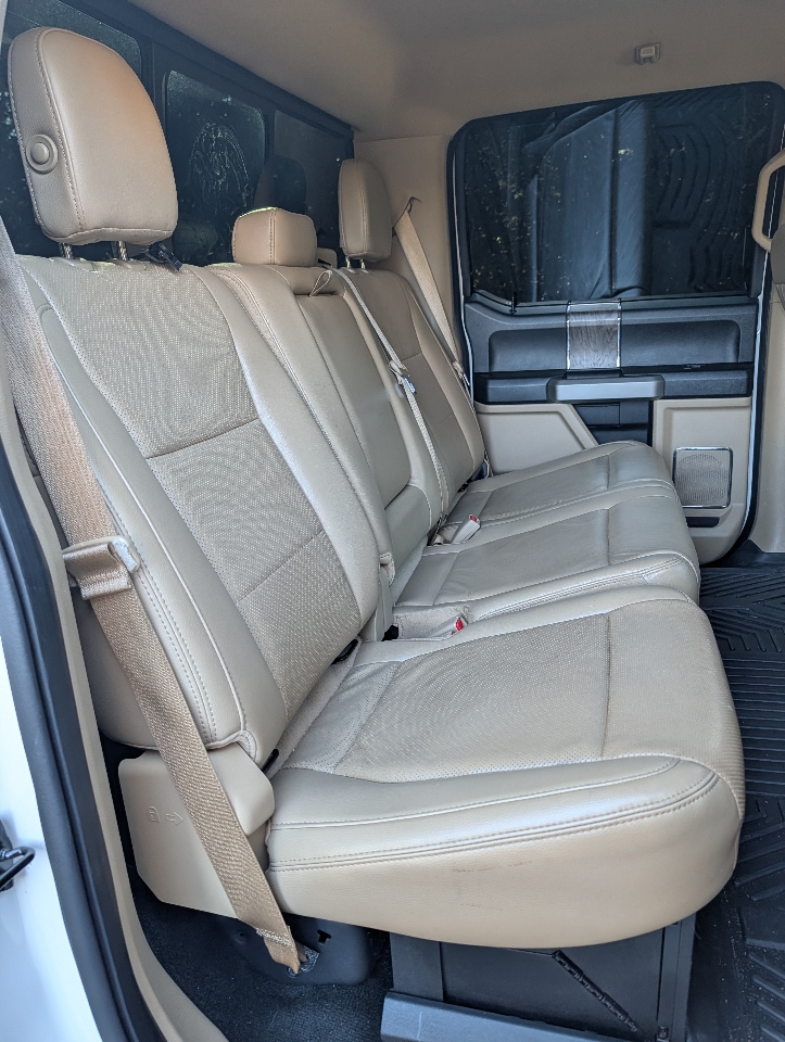 Ford Super Duty F-250 SRW King Ranch 4WD Crew Cab 8' Box 2017