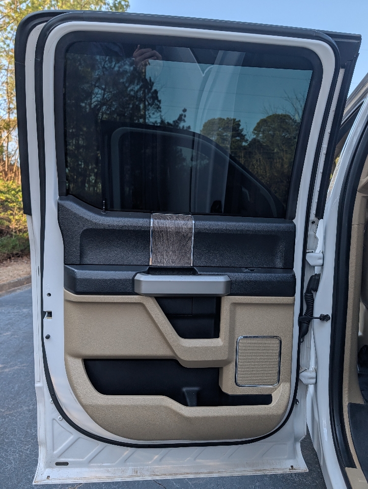 Ford Super Duty F-250 SRW King Ranch 4WD Crew Cab 8' Box 2017