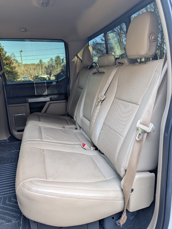 Ford Super Duty F-250 SRW King Ranch 4WD Crew Cab 8' Box 2017