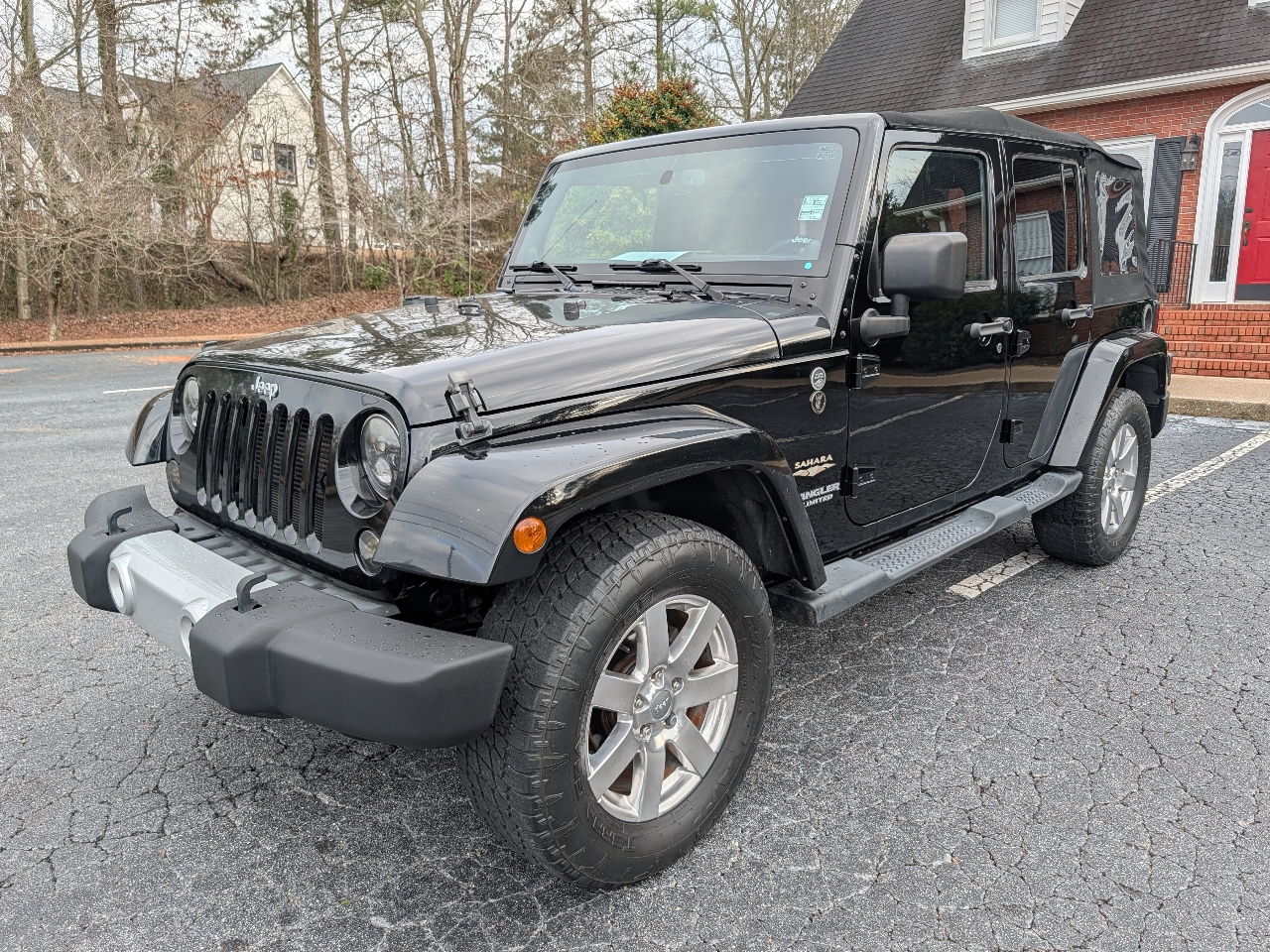2013 Jeep Wrangler Unlimited 4WD 4dr Sahara