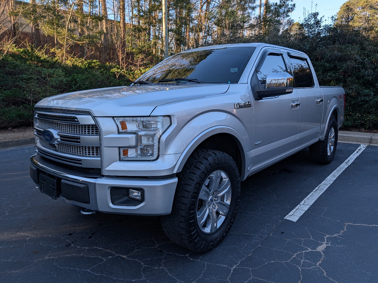 2016 Ford F-150 4WD SuperCrew 145" XLT