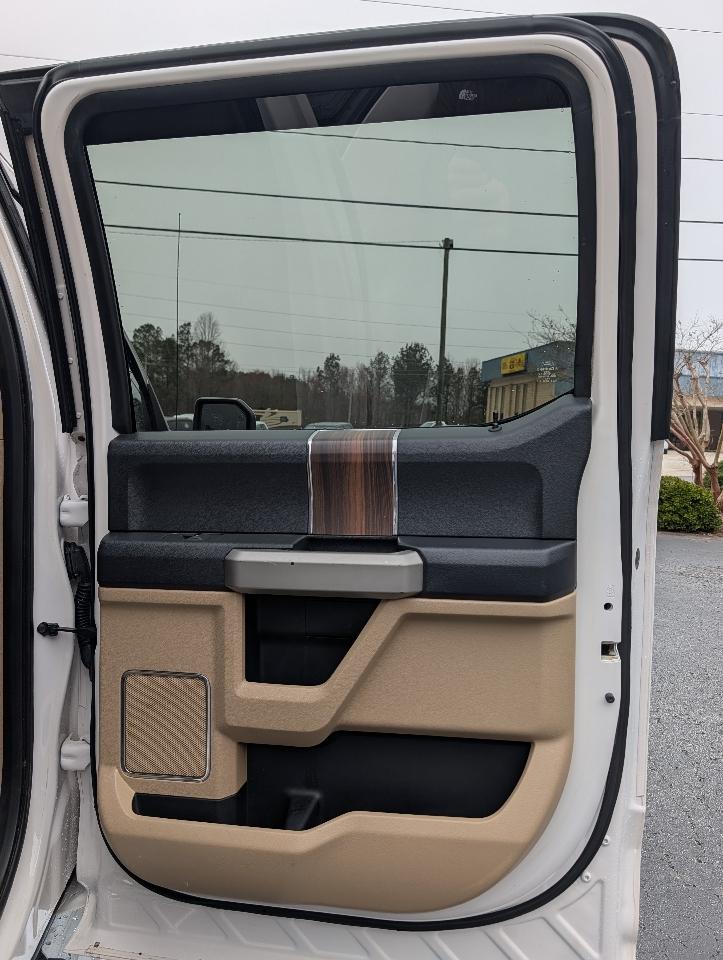 Ford F-150 4WD SuperCrew 145" King Ranch 2016