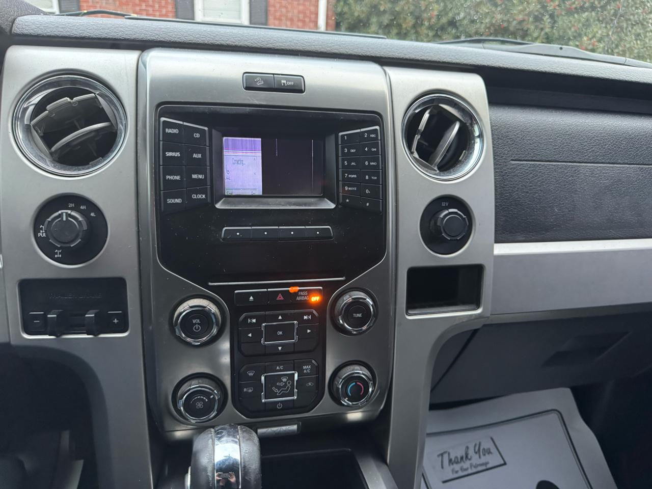 Ford F-150 4WD SuperCrew 145" Platinum 2013