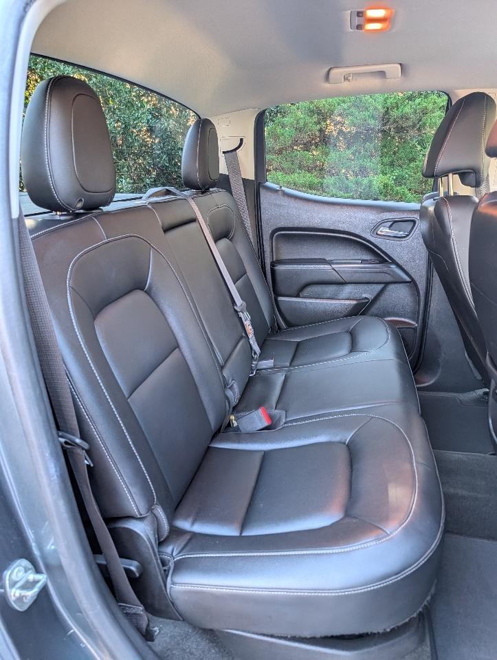 GMC Canyon 4WD Crew Cab 140.5" SLT 2015