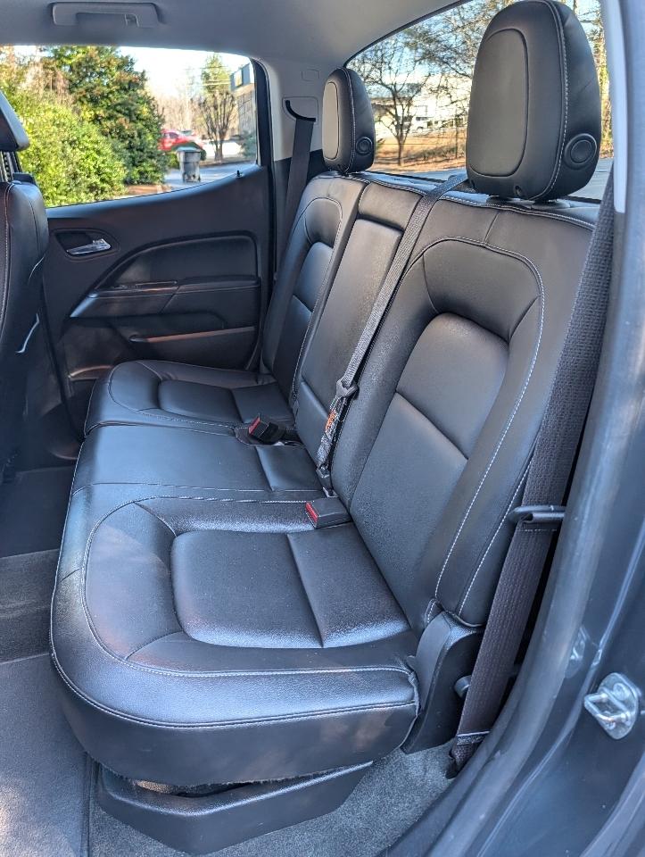 GMC Canyon 4WD Crew Cab 140.5" SLT 2015