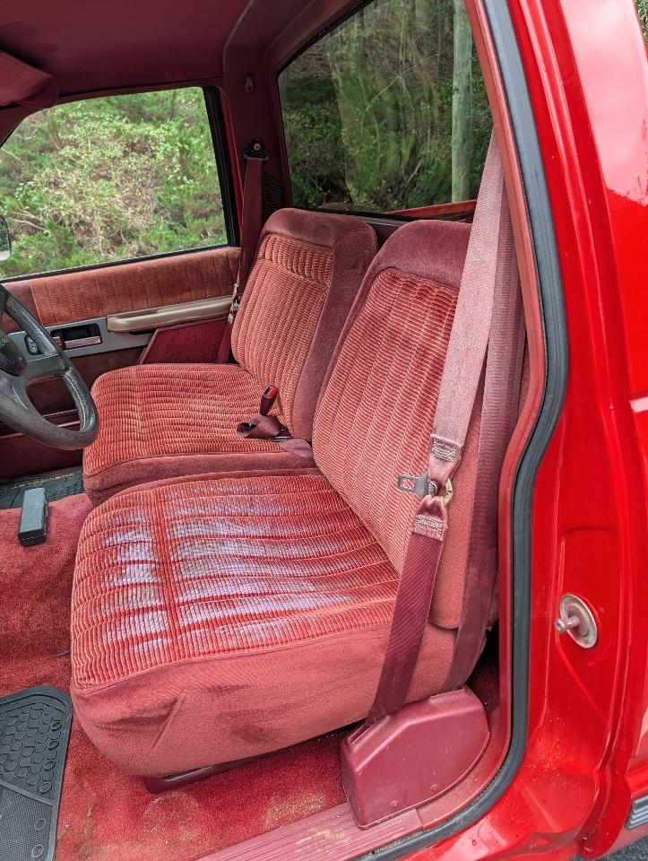 Chevrolet 1500 Reg Cab 117.5" 1990