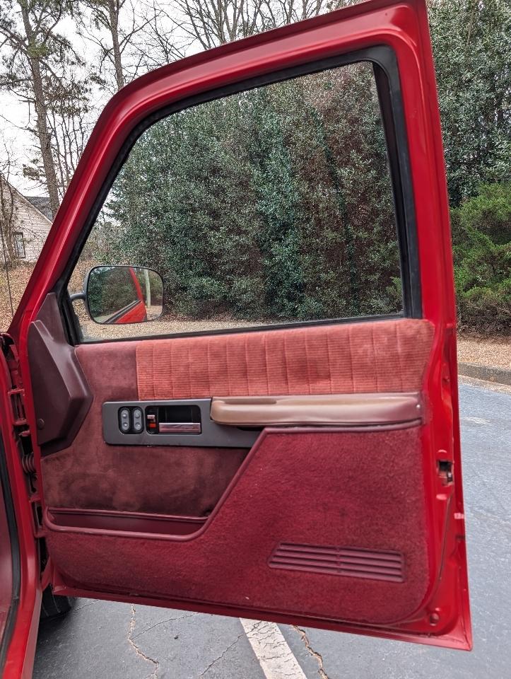 Chevrolet 1500 Reg Cab 117.5" 1990