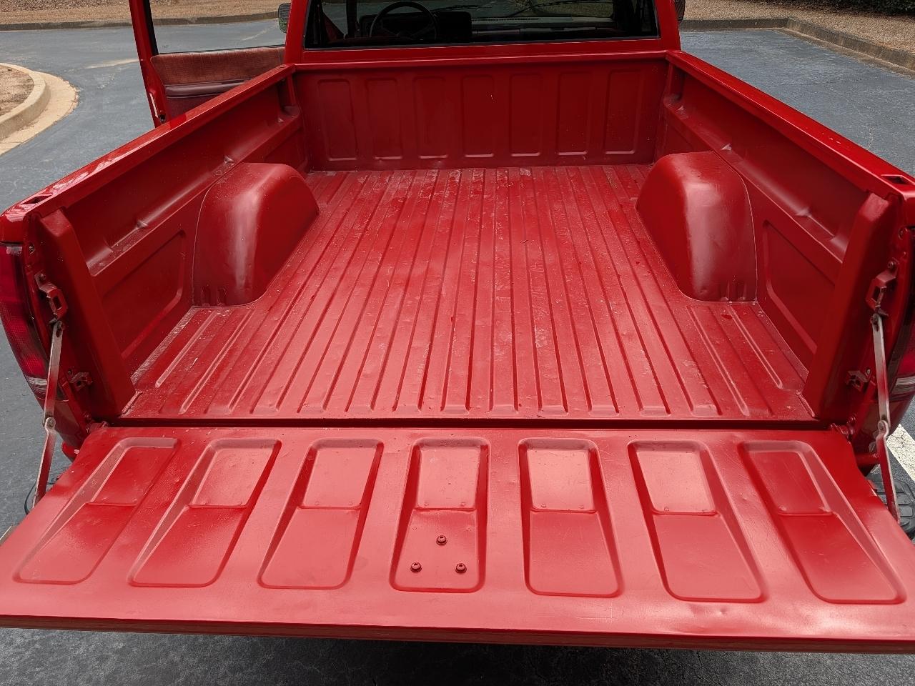 Chevrolet 1500 Reg Cab 117.5" 1990