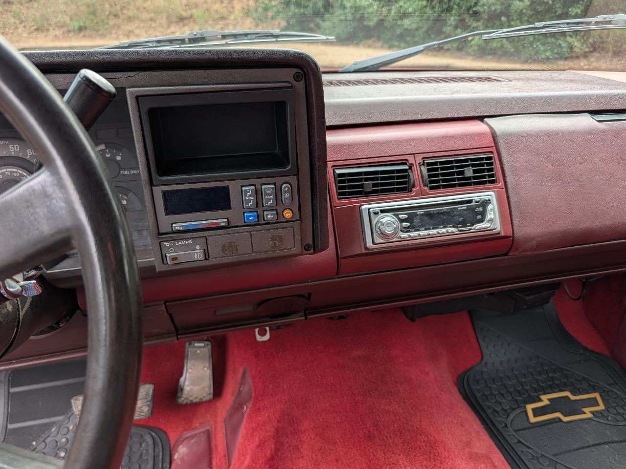Chevrolet 1500 Reg Cab 117.5" 1990