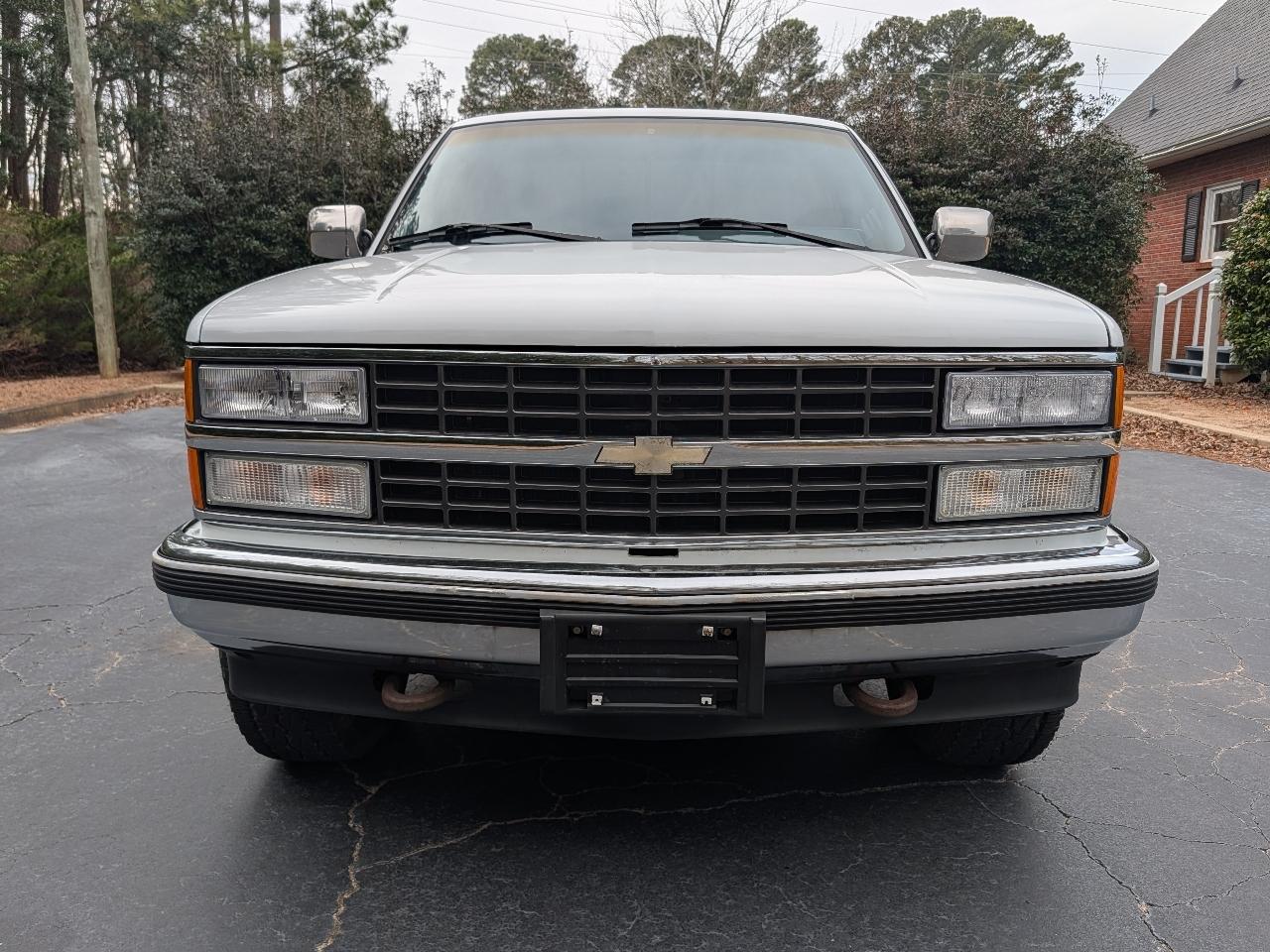 Chevrolet 1500 Reg Cab 117.5" 4WD 1990