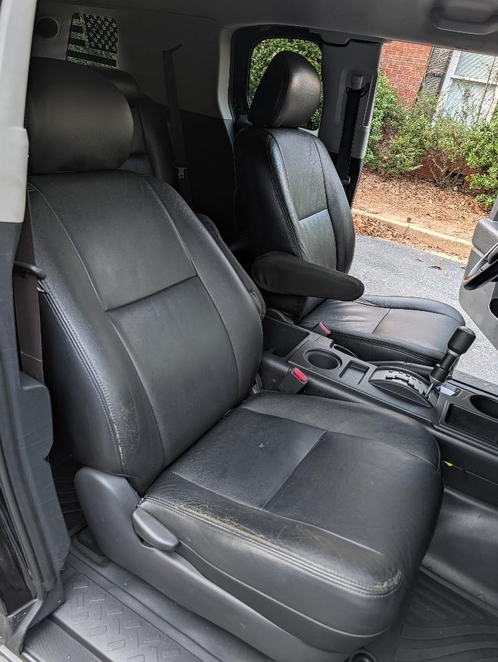 Toyota FJ Cruiser 2WD 4dr Auto (Natl) 2007