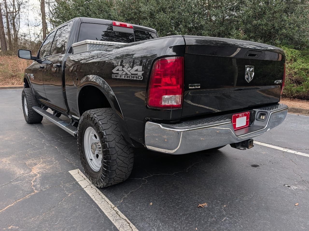 RAM 2500 SLT 4x4 Crew Cab 6'4" Box 2018
