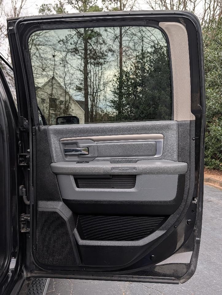 RAM 2500 SLT 4x4 Crew Cab 6'4" Box 2018