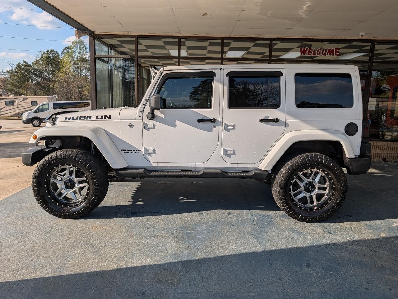 Jeep Wrangler Unlimited 4WD 4dr Rubicon 2012