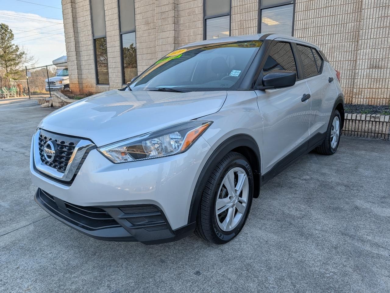 2020 Nissan Kicks S FWD