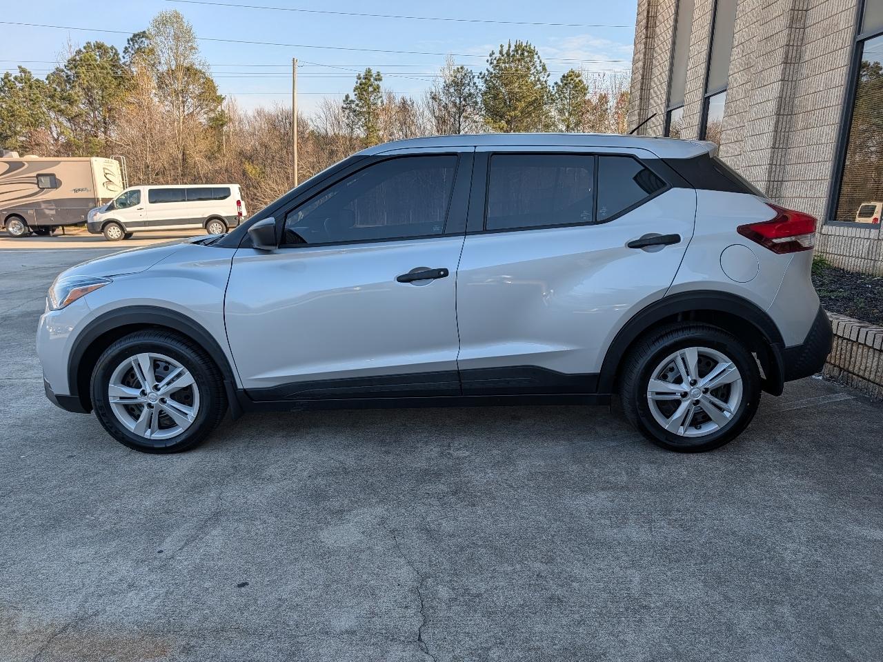 Nissan Kicks S FWD 2020