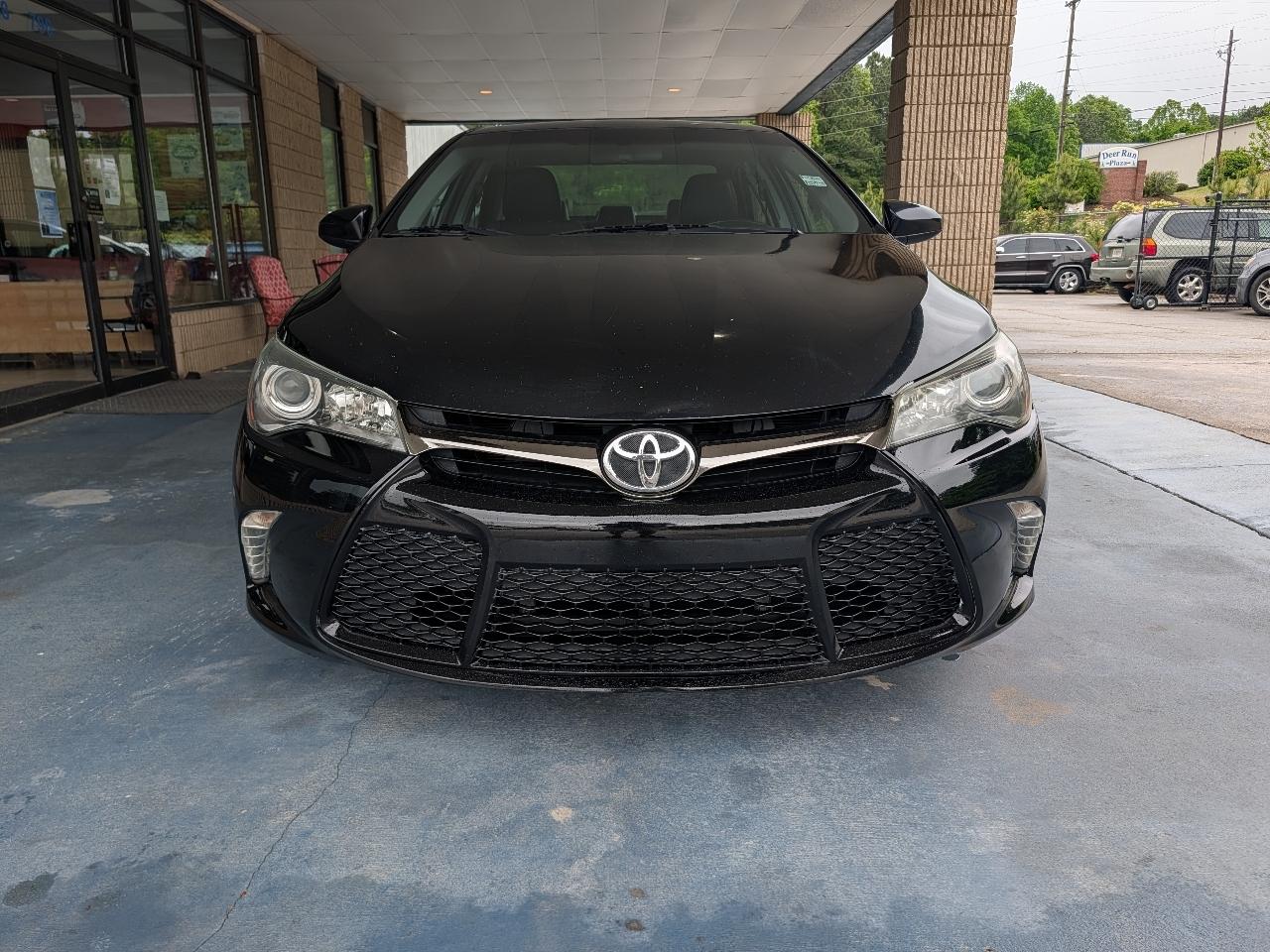 Toyota Camry 4dr Sdn I4 Auto SE w/Special Edition Pkg (Natl) 2016