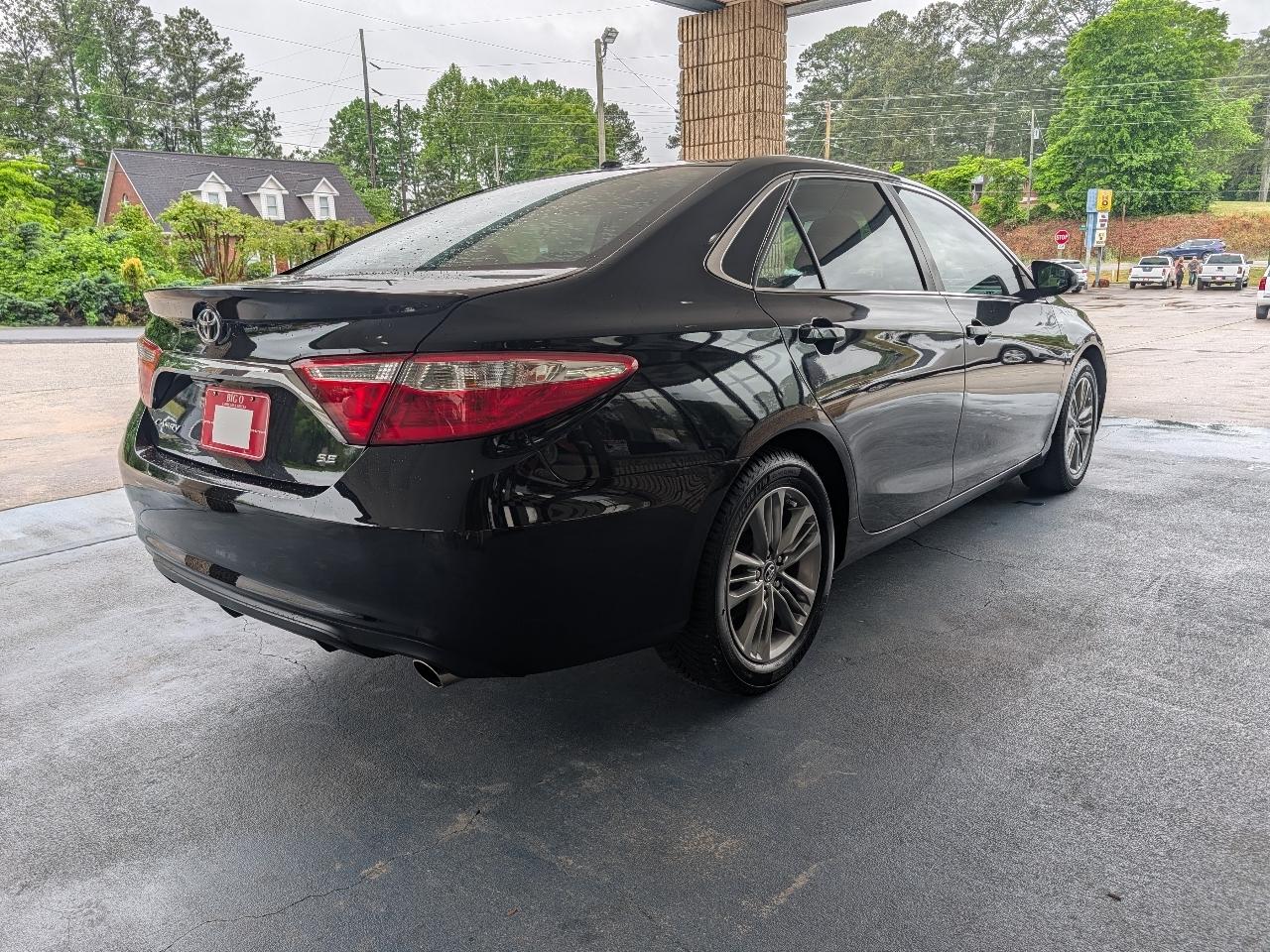 Toyota Camry 4dr Sdn I4 Auto SE w/Special Edition Pkg (Natl) 2016