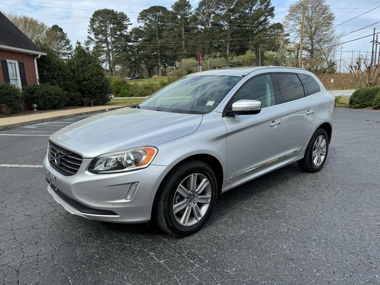 2016 Volvo XC60 AWD 4dr T6 Drive-E