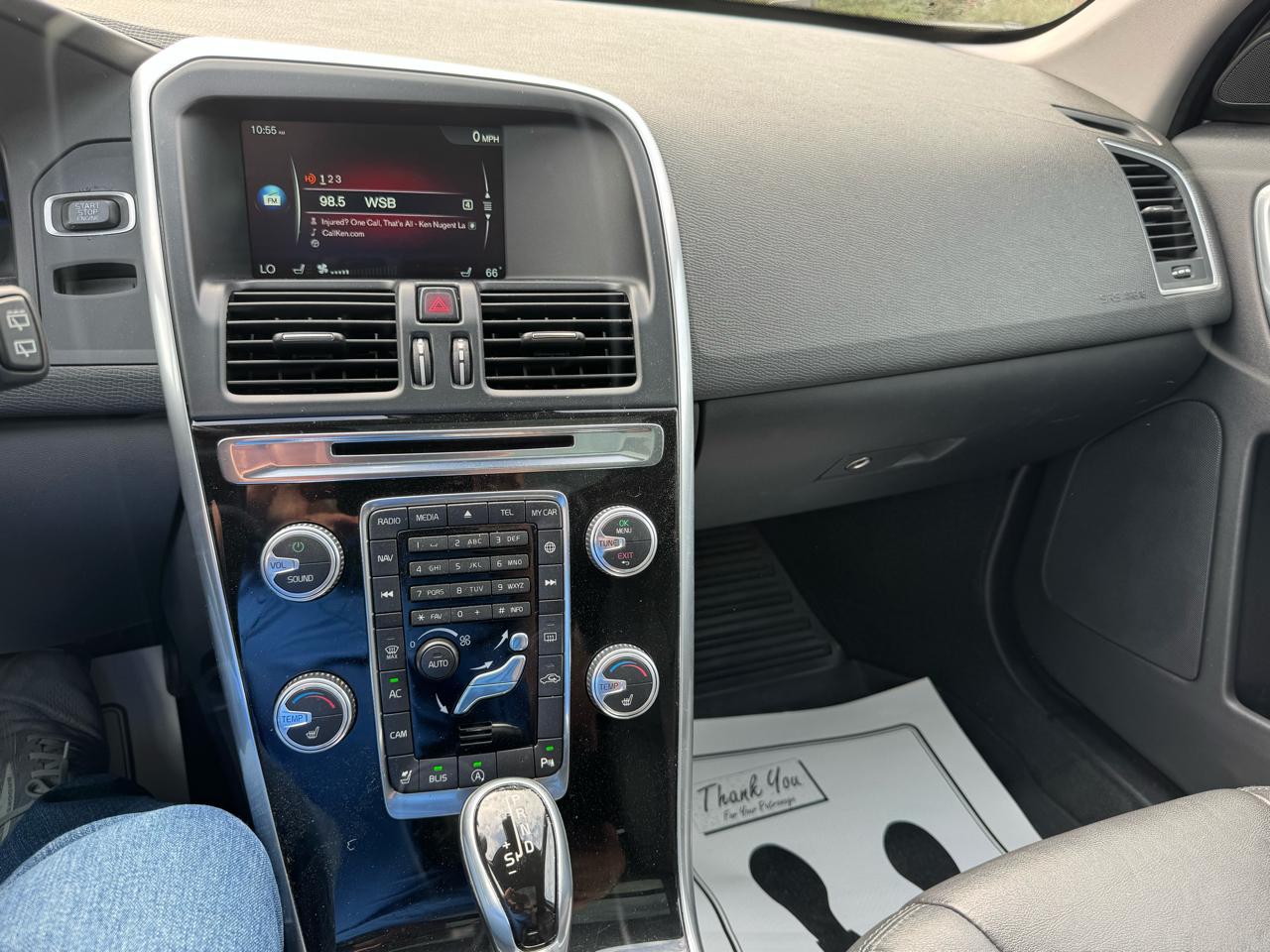 Volvo XC60 AWD 4dr T6 Drive-E 2016