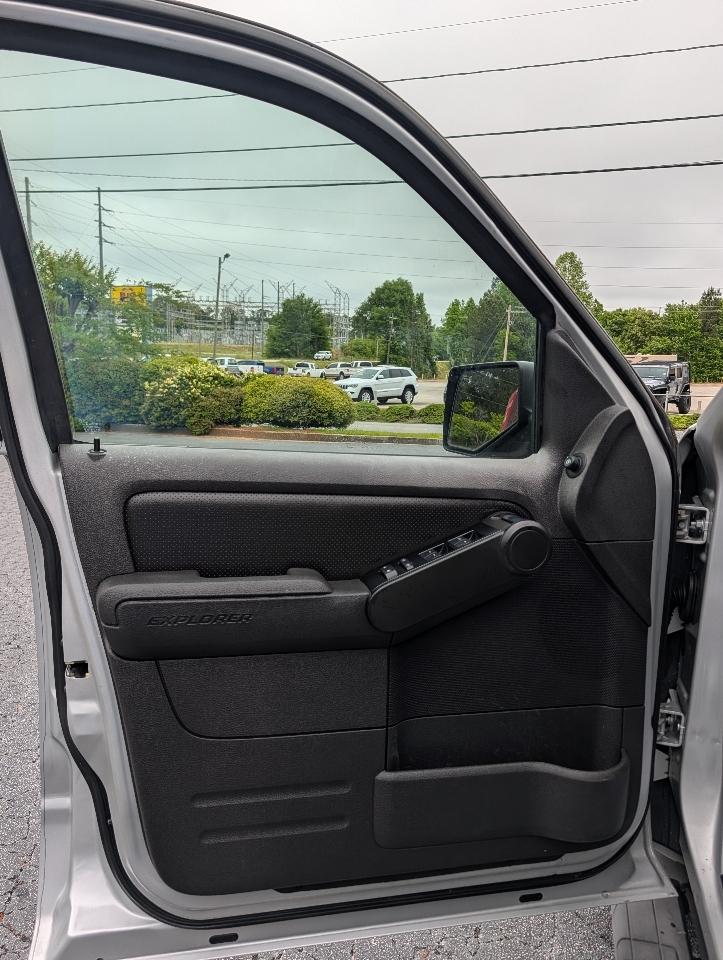 Ford Explorer Sport Trac RWD 4dr Limited 2010
