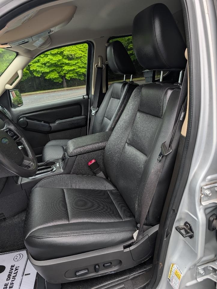 Ford Explorer Sport Trac RWD 4dr Limited 2010