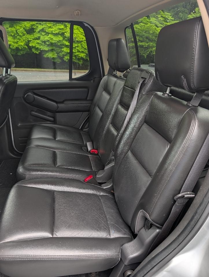 Ford Explorer Sport Trac RWD 4dr Limited 2010