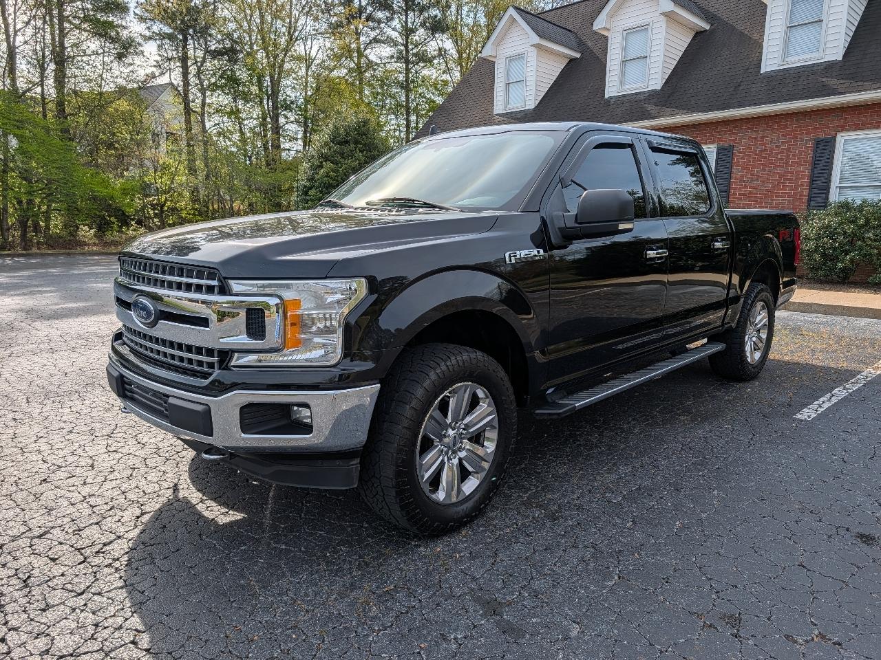 2018 Ford F-150 4WD SuperCrew 139" XLT