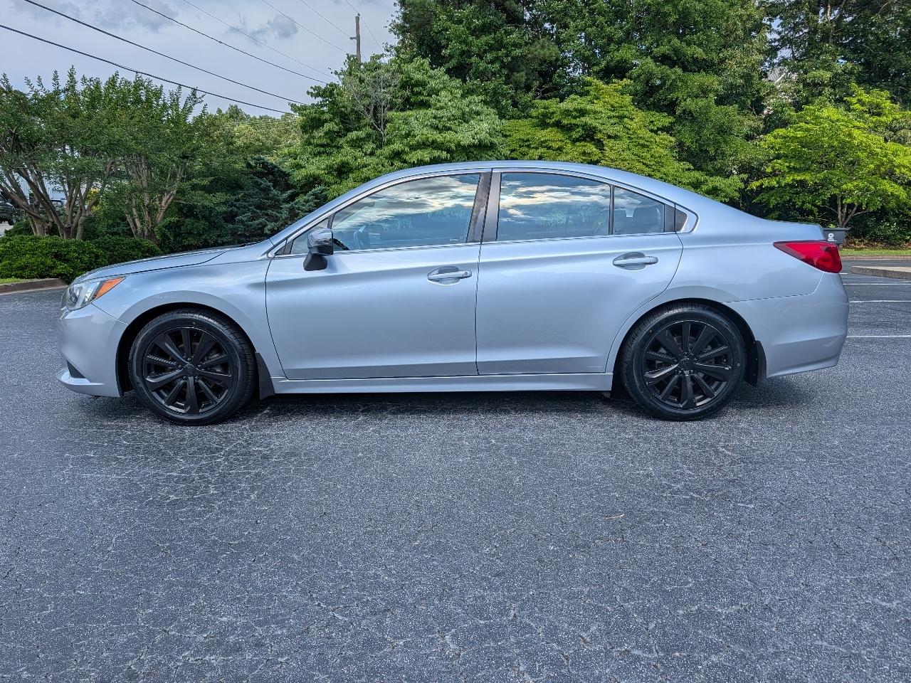 Subaru Legacy 4dr Sdn 2.5i Limited PZEV 2015