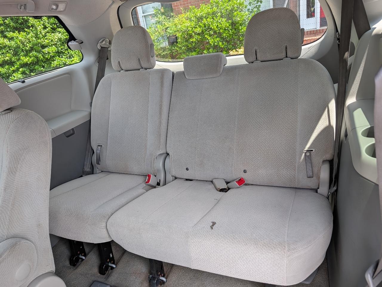 Toyota Sienna 5dr 7-Pass Van V6 LE AAS FWD (Natl) 2014