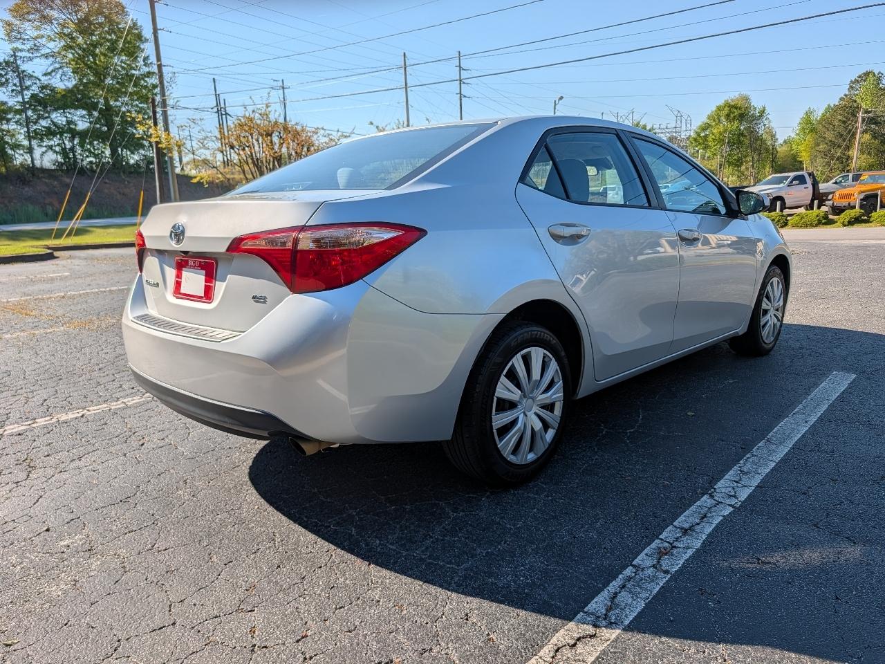Toyota Corolla 50th Anniversary Special Edition CVT (Natl) 2017