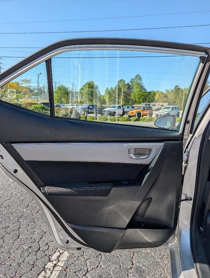 Toyota Corolla 50th Anniversary Special Edition CVT (Natl) 2017