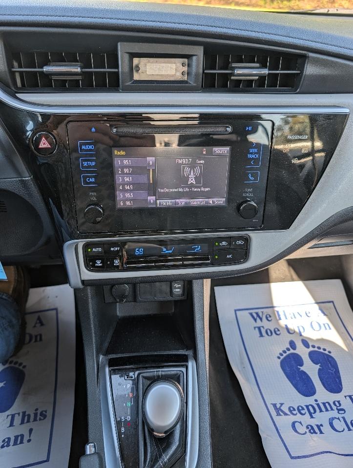 Toyota Corolla 50th Anniversary Special Edition CVT (Natl) 2017