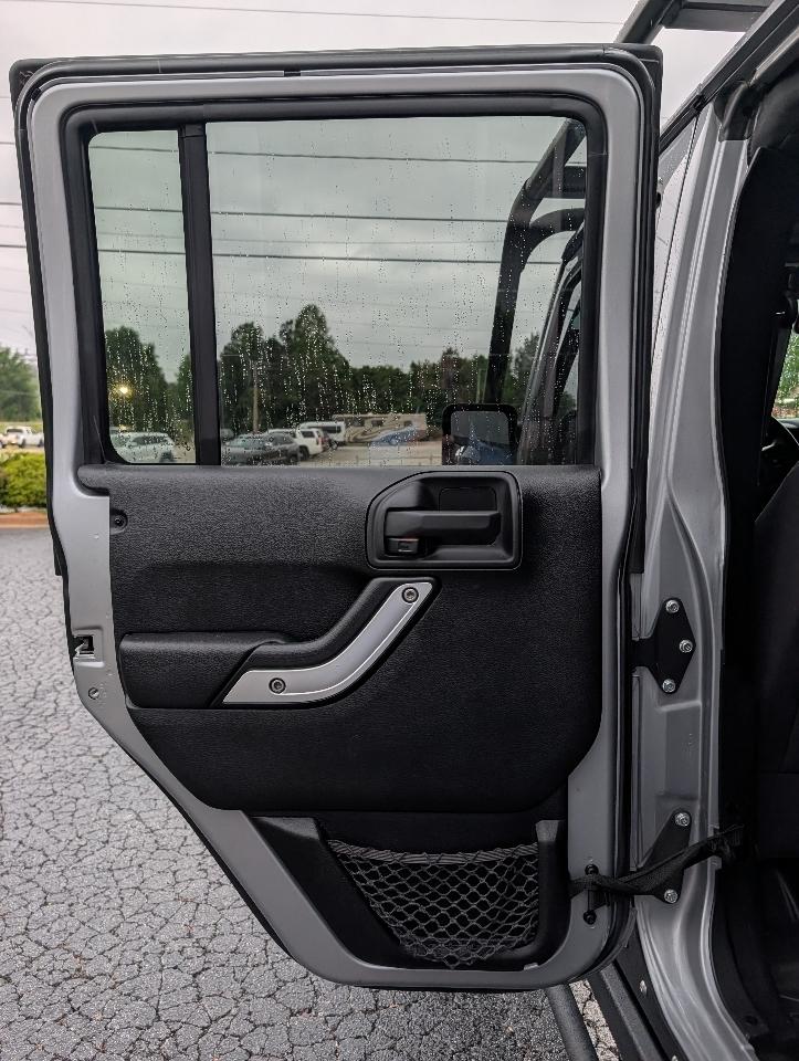 Jeep Wrangler Unlimited 4WD 4dr Rubicon 2014