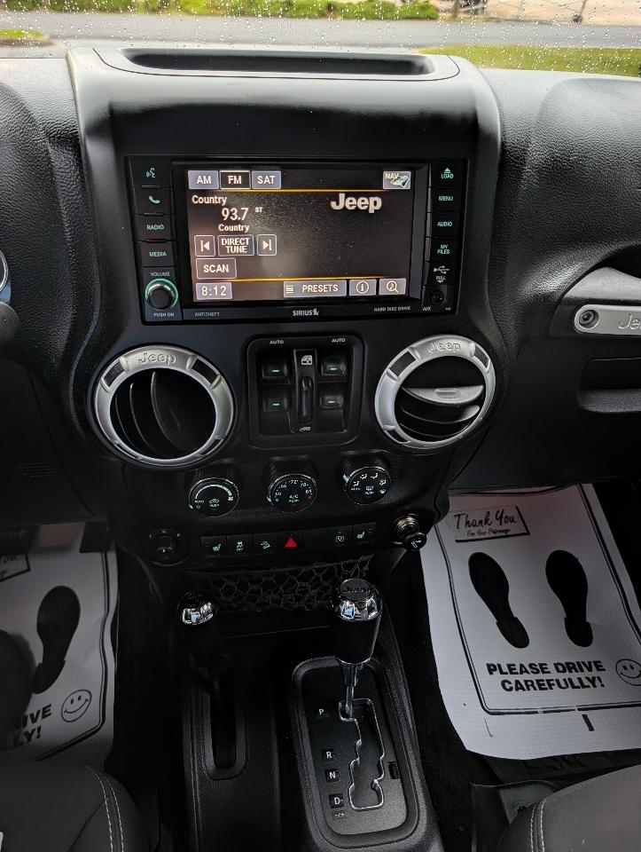 Jeep Wrangler Unlimited 4WD 4dr Rubicon 2014