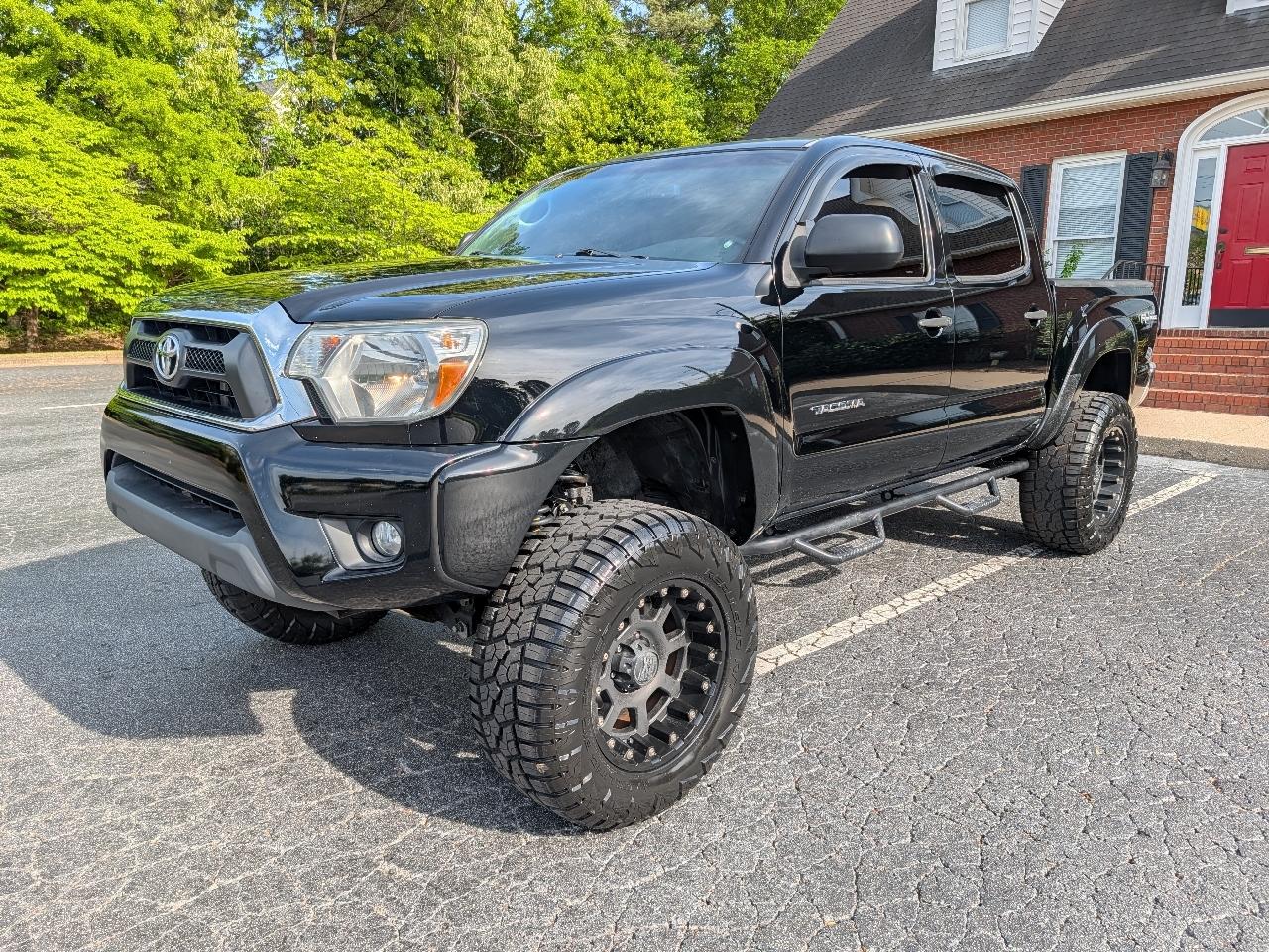 Toyota Tacoma 4WD Double Cab V6 MT (Natl) 2013