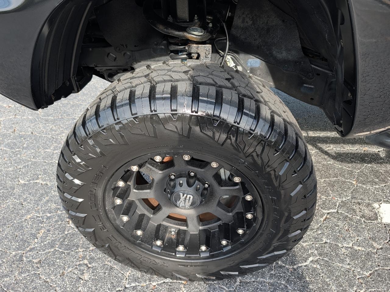 Toyota Tacoma 4WD Double Cab V6 MT (Natl) 2013